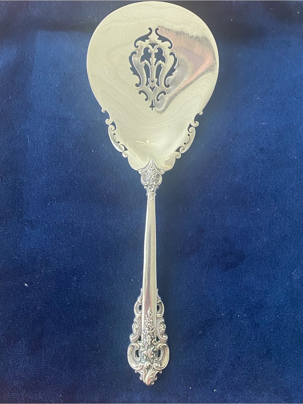 Vintage Grande Baroque tomato server spoon 8 1/4 inches